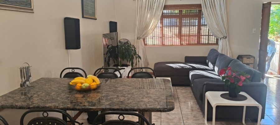 6 Bedroom Property for Sale in Cravenby Western Cape